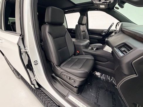 Certified 2023 Chevrolet Tahoe Z71 w/ Luxury Package image 32