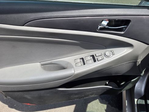 Used 2012 Hyundai Sonata Hybrid FWD image 7