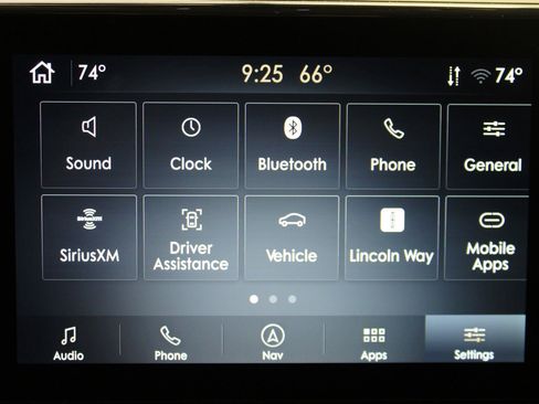 Used 2022 Lincoln Corsair AWD w/ Equipment Group 101A image 27