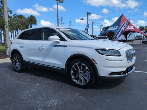 Certified 2023 Lincoln Nautilus Reserve AWD/4WD image 2
