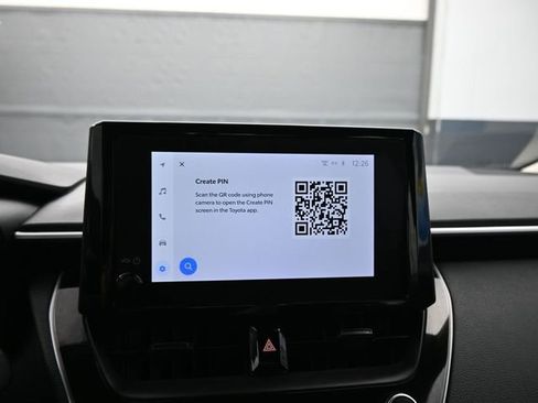 Used 2025 Toyota Corolla LE image 16