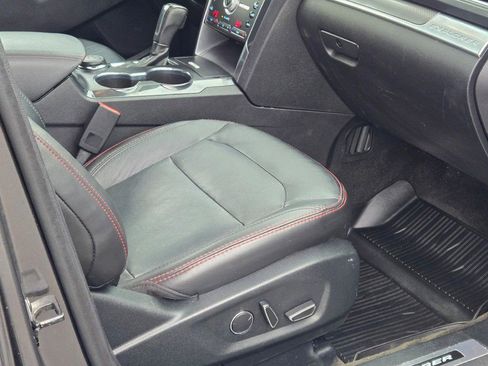 Used 2018 Ford Explorer Sport image 7