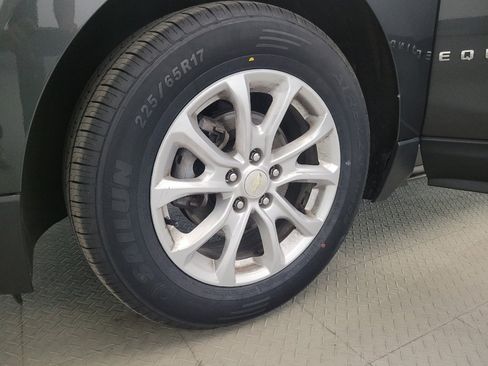 Used 2019 Chevrolet Equinox LS FWD image 31