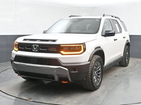 Used 2026 Honda Passport TrailSport image 5