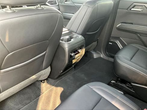 Used 2024 GMC Acadia Elevation AWD/4WD image 12
