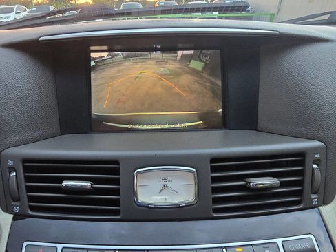 Used 2012 INFINITI M37 w/ Premium Pkg image 54