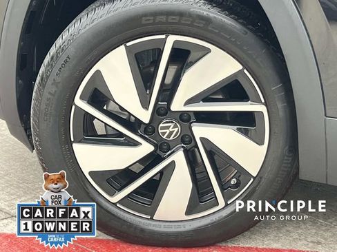 Used 2024 Volkswagen Atlas SE AWD/4WD image 7
