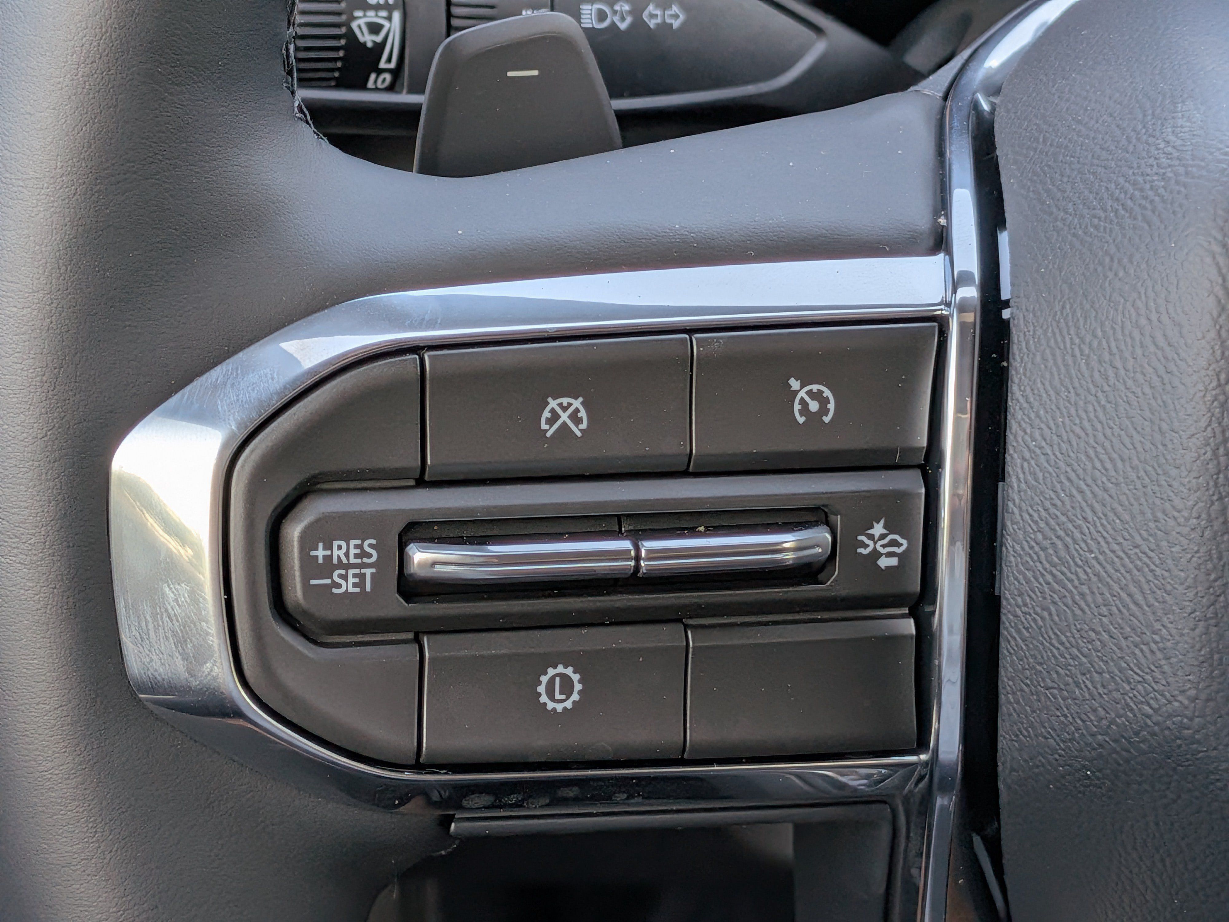 New 2026 GMC Acadia Elevation w/ Elevation Premium Package FWD image 24