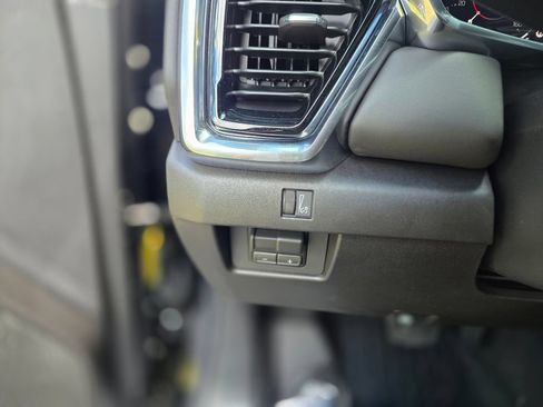 New 2026 GMC Canyon Elevation w/ Convenience Package RWD image 30