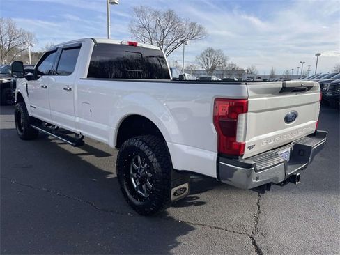 Used 2019 Ford F350 Lariat w/ Lariat Ultimate Package image 4