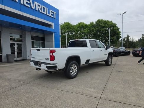 Used 2022 Chevrolet Silverado 3500 High Country w/ Z71 Off-Road Package AWD/4WD image 4