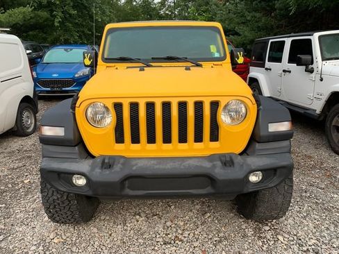 Used 2018 Jeep Wrangler Unlimited Sport AWD/4WD image 10
