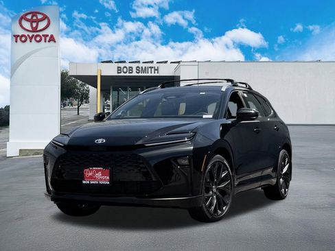 New 2026 Toyota Crown Signia w/ Advanced Technology Package AWD/4WD image 2