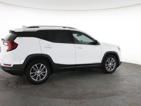 Used 2022 GMC Terrain SLT FWD image 13