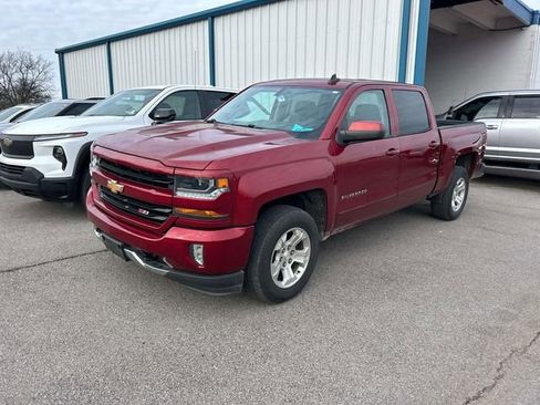 Used 2018 Chevrolet Silverado 1500 LT w/ All Star Edition image 6