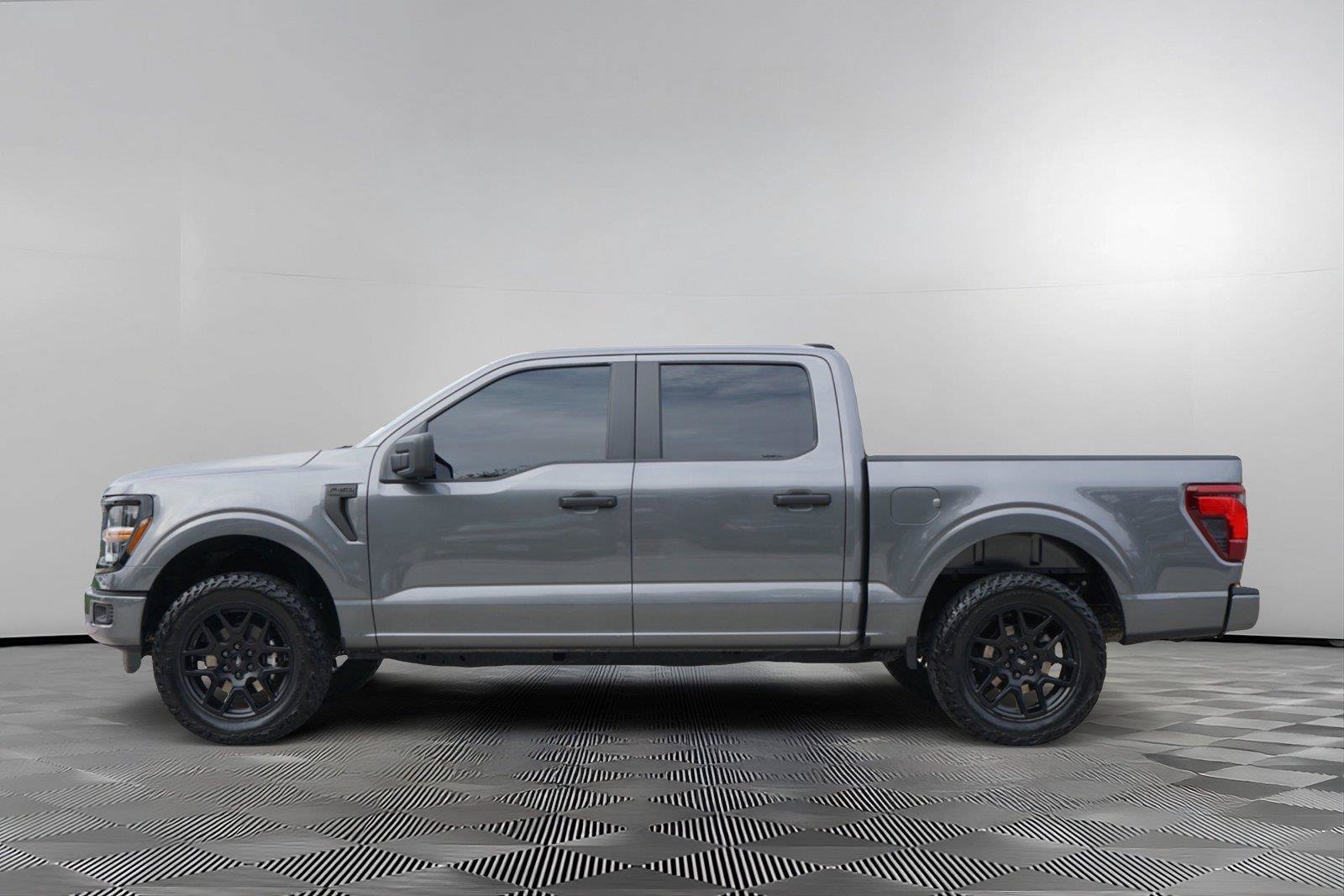 Used 2024 Ford F150 STX w/ STX Black Appearance Package RWD image 7