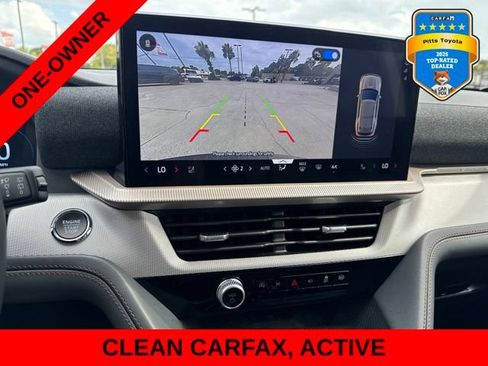 Used 2025 Ford Explorer Active w/ Active Comfort Package RWD image 24