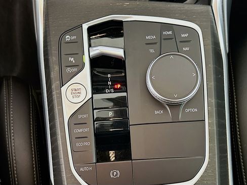 Used 2024 BMW 330i Sedan image 25