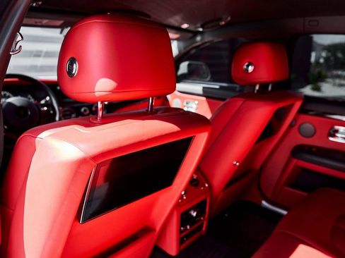 Used 2022 Rolls-Royce Ghost w/ Ghost Package AWD/4WD image 44