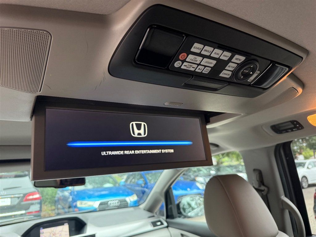 Used 2016 Honda Odyssey Touring image 17