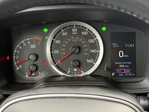 Certified 2022 Toyota Corolla Cross LE w/ Moonroof Package image 25