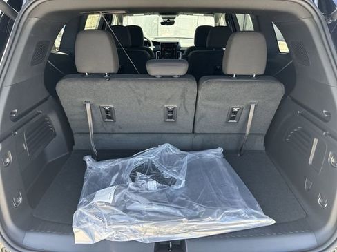 New 2026 GMC Acadia Elevation AWD/4WD image 24