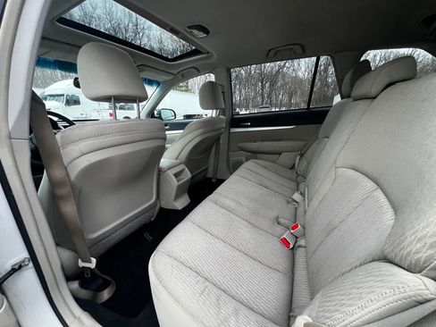 Used 2011 Subaru Outback 2.5i Premium AWD/4WD image 10