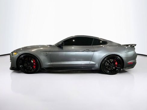 Used 2021 Ford Mustang Shelby GT500 w/ Technology Package RWD image 2