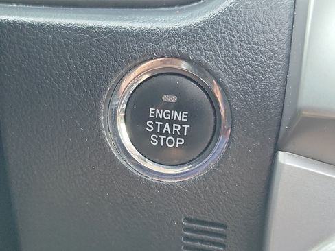Used 2016 Toyota 4Runner Limited AWD/4WD image 26