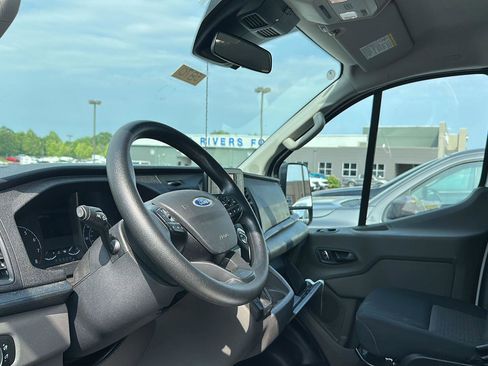 Used 2025 Ford Transit 250 Low Roof w/ Exterior Upgrade Package RWD image 2