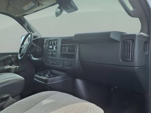 Used 2024 Chevrolet Express 3500 LT w/ LT Preferred Equipment Group RWD image 8
