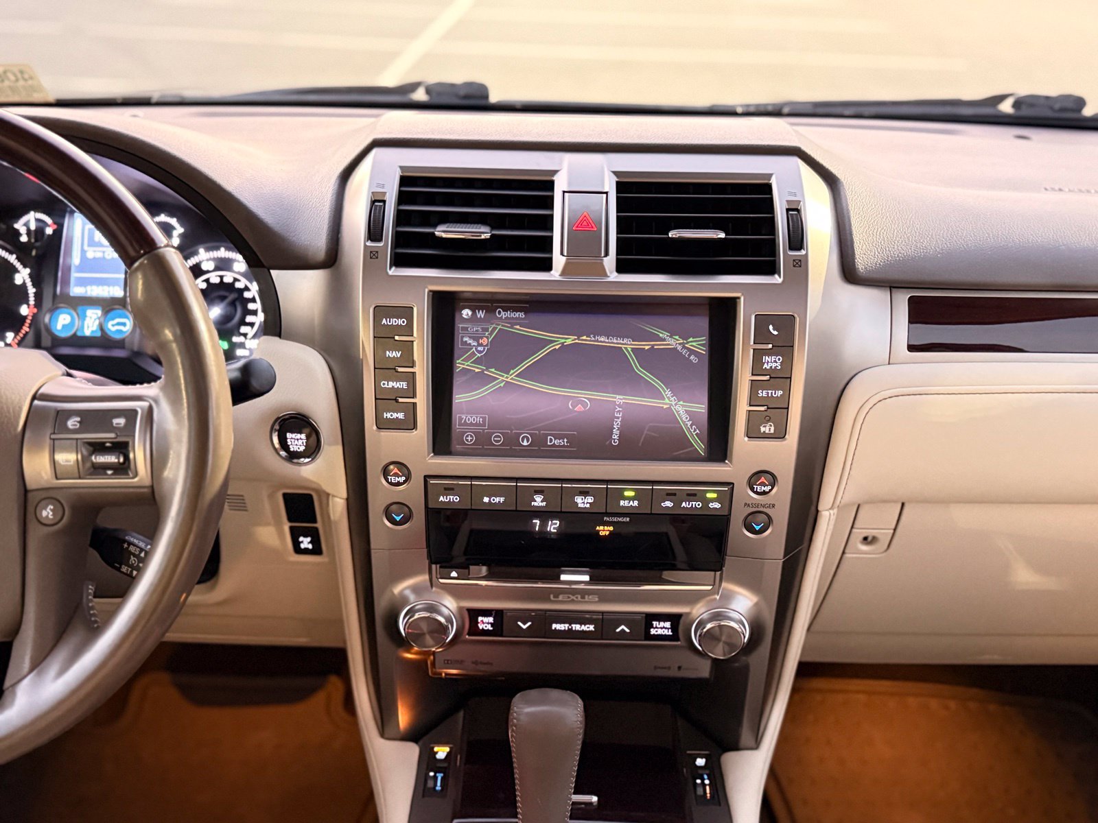 Used 2019 Lexus GX 460 Premium AWD/4WD image 34