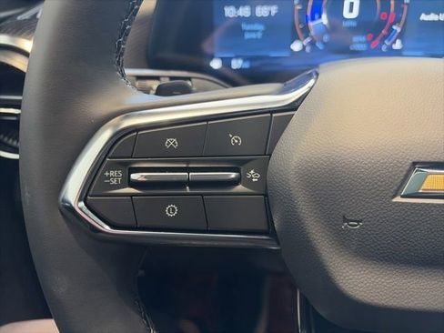 New 2026 Chevrolet Equinox LT w/ Convenience Package II FWD image 17