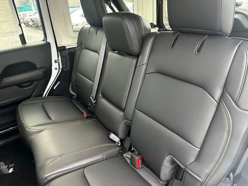 New 2025 Jeep Wrangler Sahara w/ Safety Group image 31