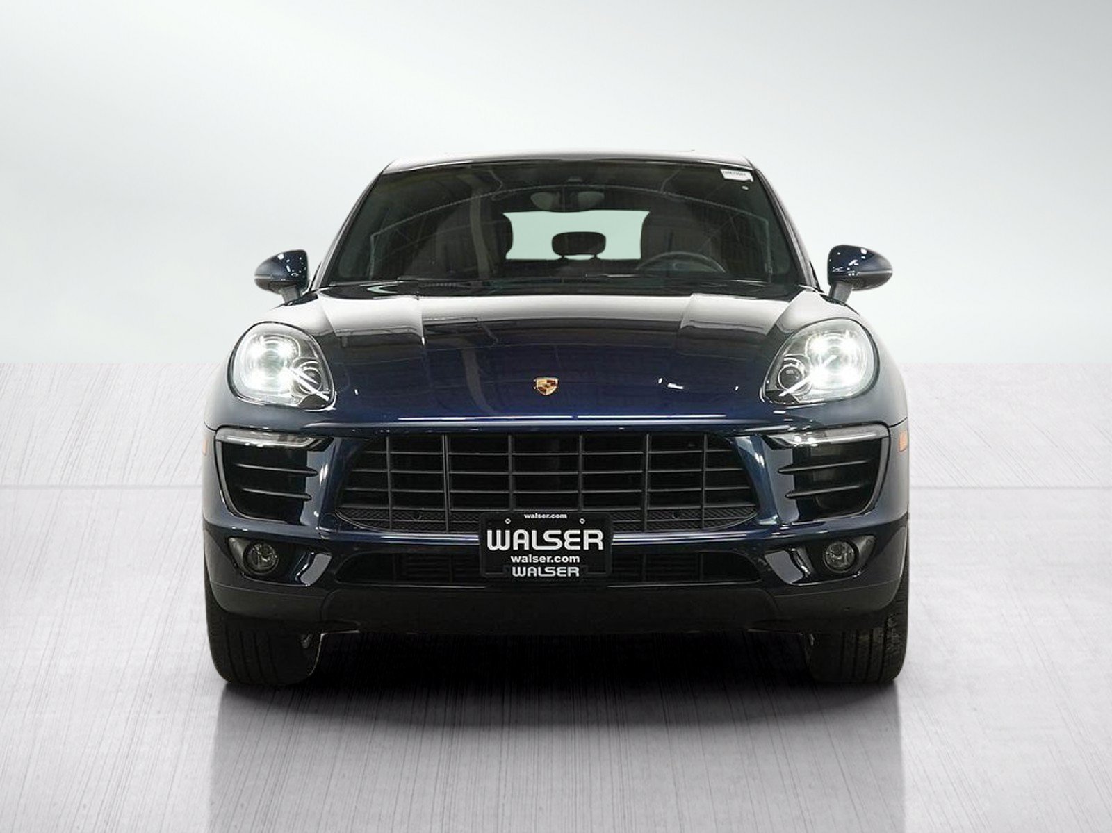 Used 2018 Porsche Macan AWD/4WD image 8