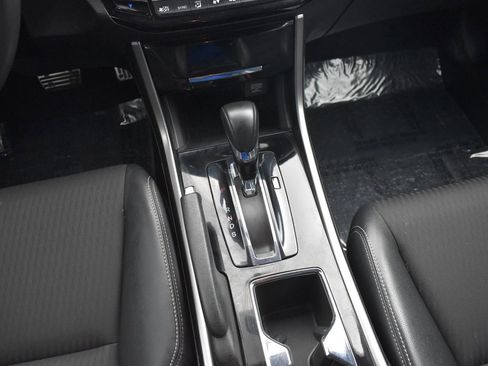 Used 2016 Honda Accord Sport image 21