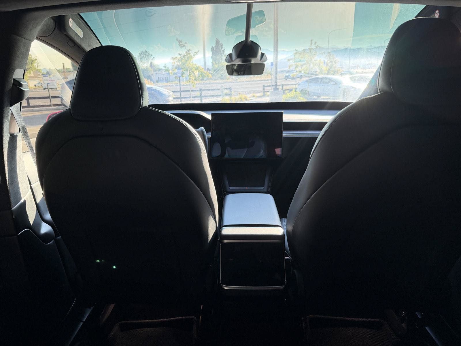 Used 2025 Tesla Model X AWD/4WD image 18