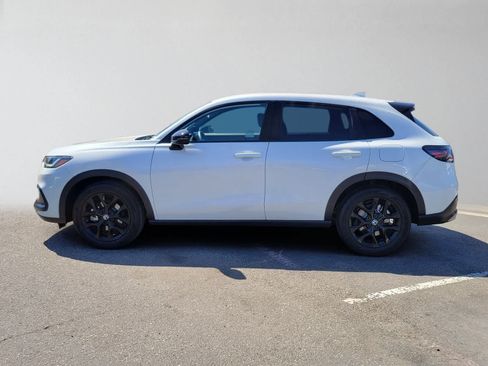 Used 2025 Honda HR-V Sport image 6