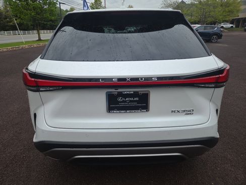 Used 2023 Lexus RX 350 Premium w/ Accessory Package AWD/4WD image 4
