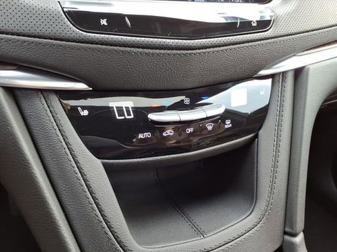 New 2025 Cadillac XT5 Premium Luxury image 31