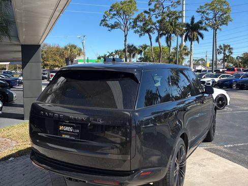 Used 2024 Land Rover Range Rover Long Wheelbase SE image 7