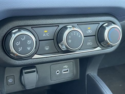 New 2025 Nissan Versa SV w/ Trunk Package image 18