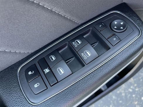 Used 2023 Dodge Charger SXT image 13