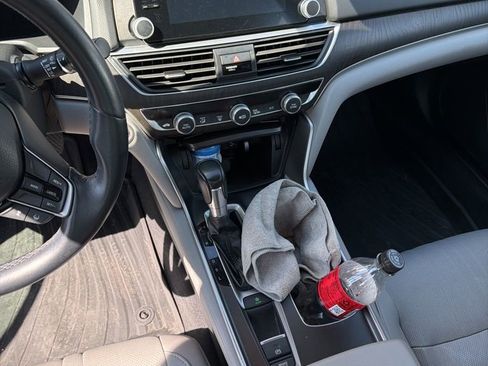 Used 2019 Honda Accord EX-L image 6