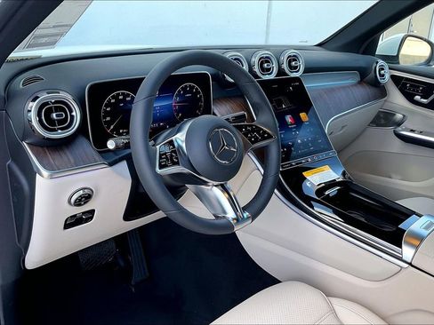 New 2026 Mercedes-Benz GLC 300 GLC 300 image 8
