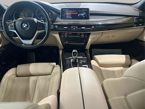 Used 2018 BMW X5 xDrive50i w/ Dynamic Handling Package AWD/4WD image 13