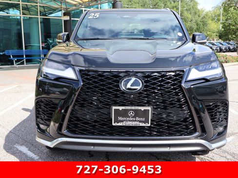 Used 2025 Lexus LX 700h F Sport AWD/4WD image 13