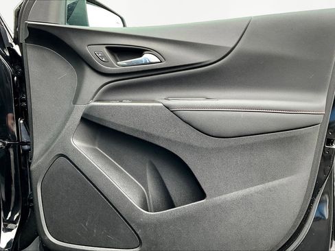 Used 2023 Chevrolet Equinox RS image 30