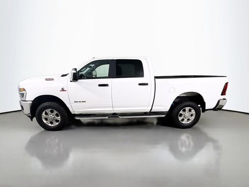 Used 2025 RAM 2500 Big Horn AWD/4WD image 4
