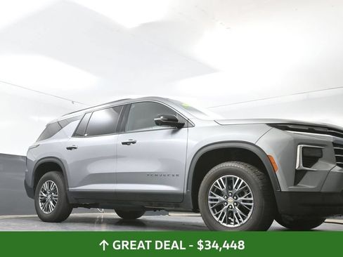 Used 2024 Chevrolet Traverse LT AWD/4WD image 57